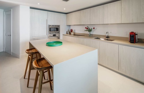 Hollywood South Central Beach Apartment | BeachFrontResort@Hyde CornerUnit OceanView