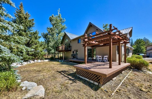 Mountain View Estates House | Bear Cave - Dog Friendly Foosball Quiet Neighborhood