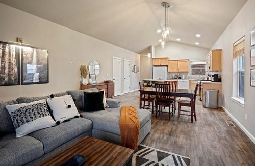 Boyd Acres Cottage | Beaumont - Easy Access to All of Central Oregon