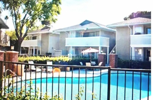 Winchester Condo | Beautiful 2/2 secure quiet lower level private condo unit