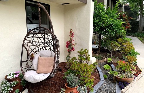 Alta Mesa Condo | Beautiful 2 Br, 1.5 Bath Mesa Condo with Mountain Views