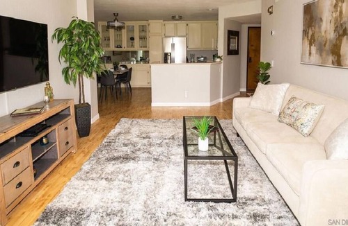 Rancho Bernardo Apartment | Beautiful 2 Br. Apartment (316923) by Houzlet