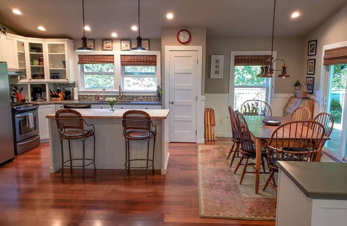 Netarts House | Beautiful Garden home by the Bay!