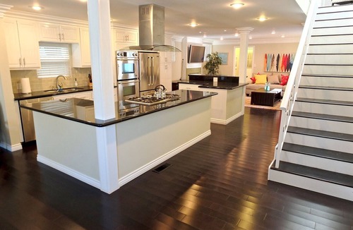 Peninsula House | Beautiful Home, Prime Location/Large Windows/Beach Community Near Belmont Shore