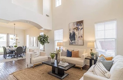 Allied Gardens House | Beautiful House In Great Location
