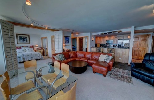 Brockway Condo | Beautiful lakefront condo with sweeping views!nFall is the best time to visit!