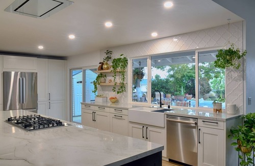 Mount Helix House | Beautiful Modern Luxury Mount Helix Retreat with BIG Backyard Patio Gym Quiet