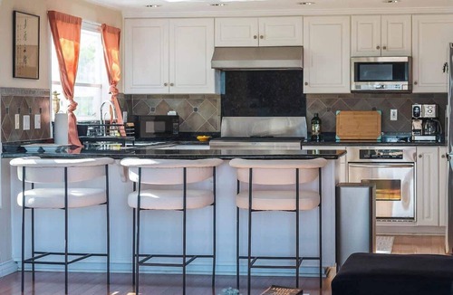 Monterey Park House | Beautiful Monterey Park Home W/View+Backyard+BBQ