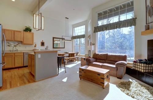 Wildernest Condo | Beautiful Mountain Views for Your Holiday Stay! A5