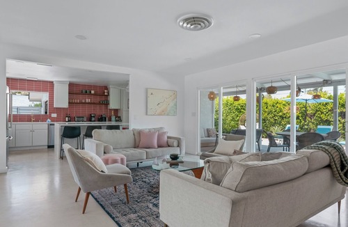 Palm Springs House | Beautiful Palm Springs Oasis
