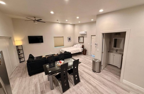 Winchester Apartment | Beautiful Studio in Las Vegas Near Las Vegas Strip & Airport