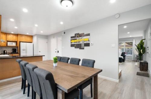 Pacifica House | Beautiful Vacation Home in Pacifica near popular beaches