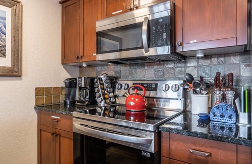 Mammoth Lakes Condo | Best 2-Bedroom Condo In The Village At Mammoth!