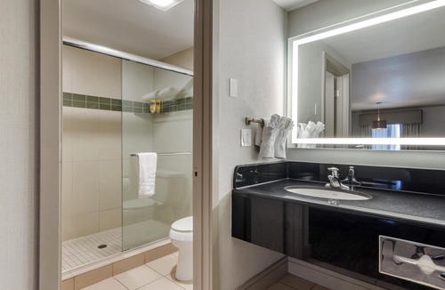 South Fair Oaks Hotel | Best Western Plus Executive Suites