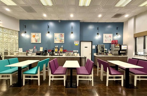 Inglewood Hotel | Best Western Plus Suites Hotel - LAX Airport LA Stadium