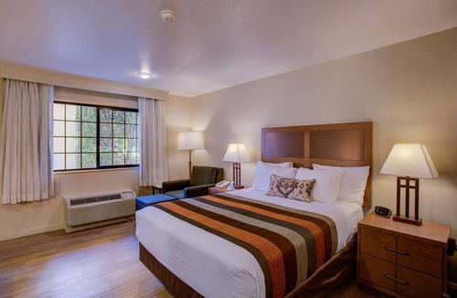 Central Sacramento Hotel | Best Western Sandman Hotel