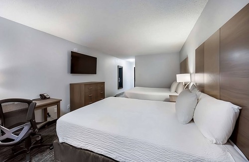 Grants Pass Hotel | Better Choice For Your Vacation! Accessible Location and Spacious Unit Awaits