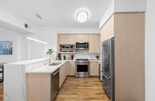 Mid City Apartment | Beverly Grove Chic City Oasis 2 BR Apt + Den