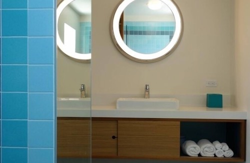 Beverly Grove Hotel | Beverly Laurel Hotel at West Hollywood