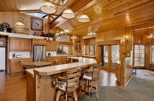 Fawnskin Cabin | Big Bear 7th Heaven #714