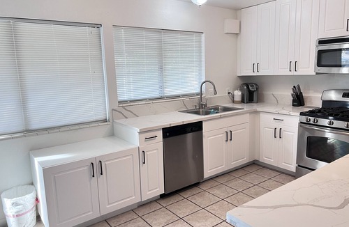 Green Valley North House | Big monthly discount. Professional travelers,relocating or just visiting.