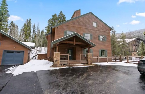 Blue River House | Blue River mountain home — 5 min to Breck, hot tub