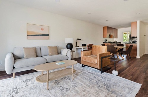 Cupertino Apartment | Blueground | Cupertino, pool, nr Memorial Park