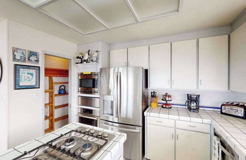 Bodega Bay House | Bodega Bay 3BR ocean-view home with game room & two king suites