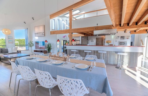 Bodega Bay House | Bodega Bay Personal Resort! Golf, Waves, Seals! Ocean Vibes! HtTb~Sea Casa