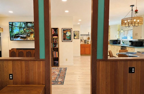 Monte Rio House | Boho Russian River Retreat! Hot Tub~Remodeled! Cabin Near Beaches & Wineries