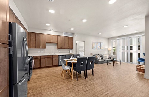 West University Apartment | Brand New 2BR - 2 King Beds Pool Gym