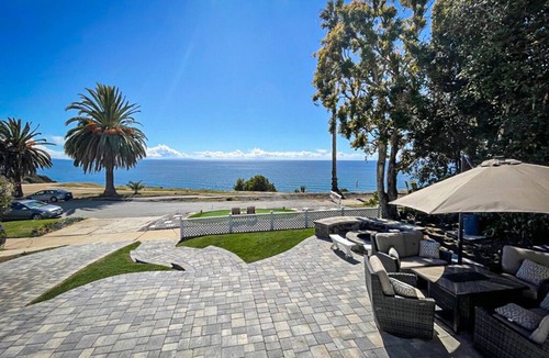 Pacific Palisades House | Breathtaking Ocean Front Bluffs Home in Pacific Palisades