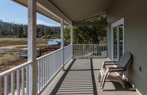 Bass Lake House | Brickers Lakefront