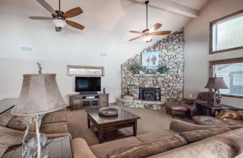 Bass Lake House | Brickers Lakefront