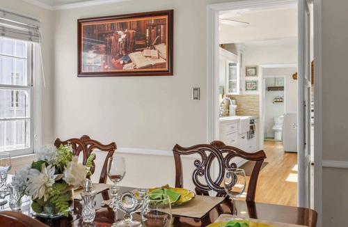 Leimert Park House | Bright 3BR Retreat with Backyard & Outdoor Seating