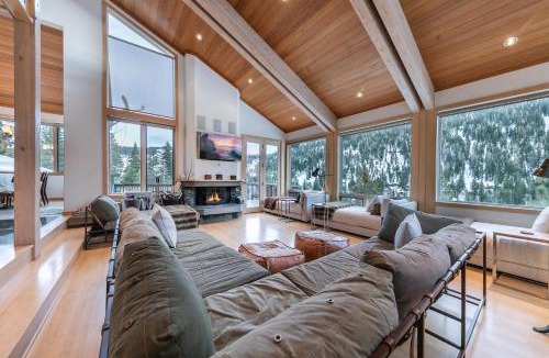 Alpine Meadows House | Bright 5BD Alpine Retreat - 5Min to Alpine Meadows