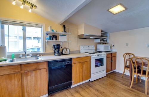 Netarts House | Bright Oceanfront Home with Stunning Pacific and Bay Views Near Town