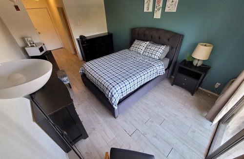 Beverly Hills Hotel | (C04/C06) Beverly Hills Hotel Style 2 Bedroom Suite