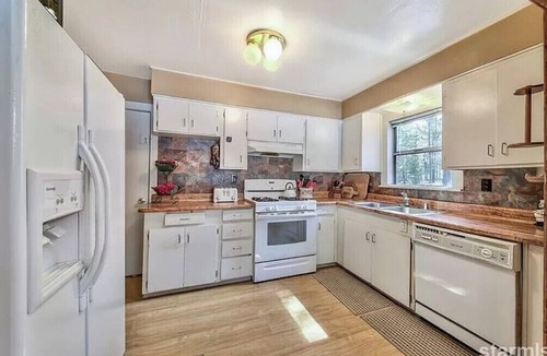 Al Tahoe Cabin | Cabin in town! Beach, snow, recreational areas! All within walking distance!