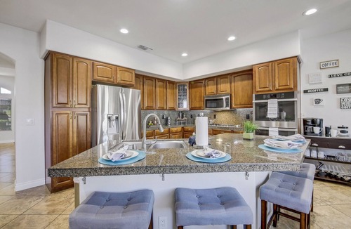 La Quinta House | Calle-West! 4 BR Pool, Spa, Pool Table, Game Room!
