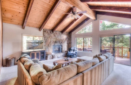 Carnelian Bay Cabin | Camp Brags