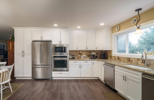 Tolovana Park House | Cannon Beach with Ocean Views, Dream Kitchen Made for Sharing, Spacious Deck, and Dogs Welcome