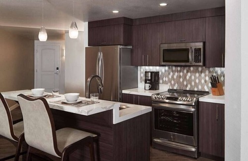 Carlsbad Condo | Carlsbad | Coastal Family Retreat | Pool + Ocean | 2BR
