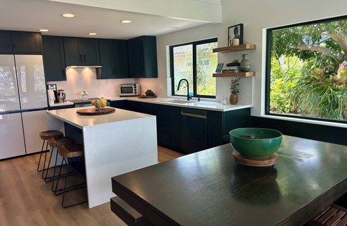Solana Beach House | Casa Sharman in Solana Beach welcomes you to live with ease and joy.
