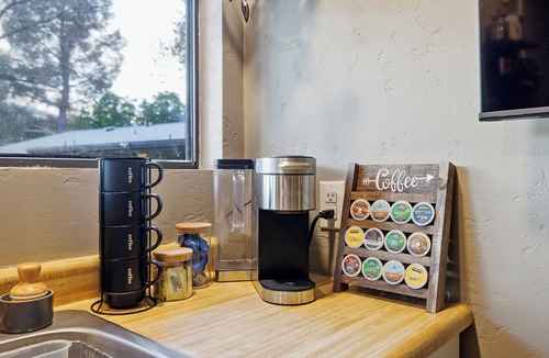 Three Rivers Apartment | Casita Kaweah - The perfect space for two!