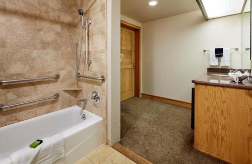 San Simeon Hotel | Cavalier Oceanfront Resort
