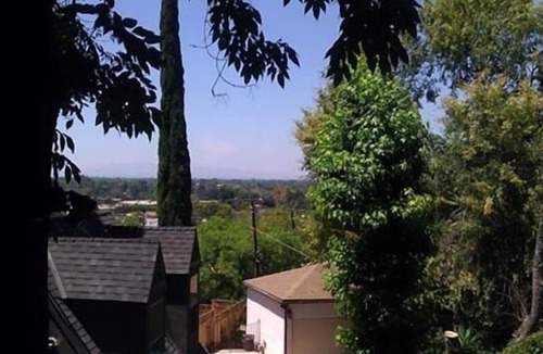 Studio City Apartment | Centrally Located, minutes from Universal Studios and the Hollywood Bowl!