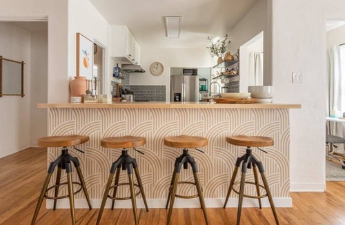Carlson Park House | Charming 1920s Cottage on a Quiet Cul-de-Sac