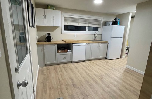 Alberta Beach Cabin | Charming 2-Bedroom Cabin at Alberta Beach