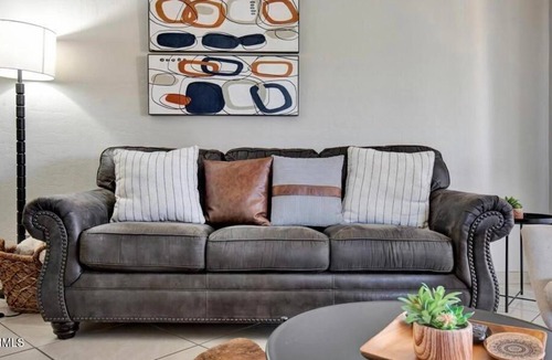 Entertainment District Condo | Charming 2 BR Condo in Old Town, w/Pool!